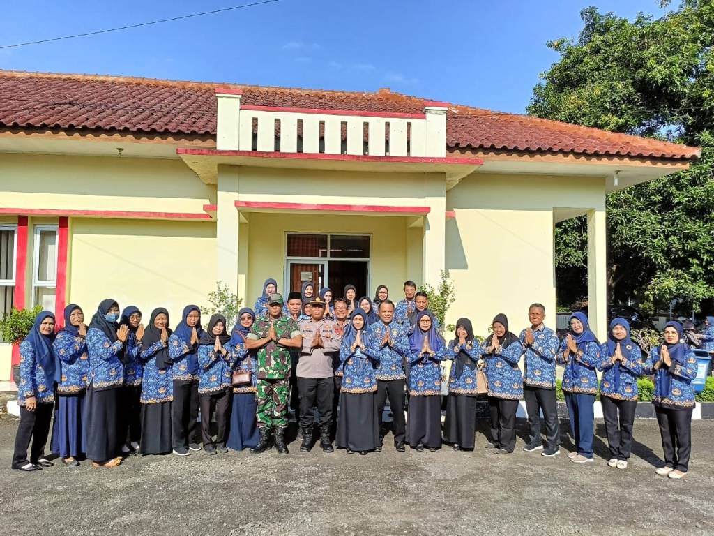 Pererat Silaturahmi Pasca Lebaran, Forkopimcam Sukahaji Gelar Apel Kesadaran Nasional sekaligus Halal&nbsp;Bihalal