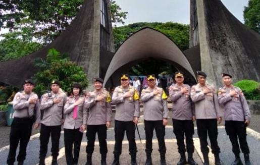 Dir Pam Obvit PMJ Bersama Kapolrestro Jakarta Selatan Kunjungi Objek Wisata Ragunan