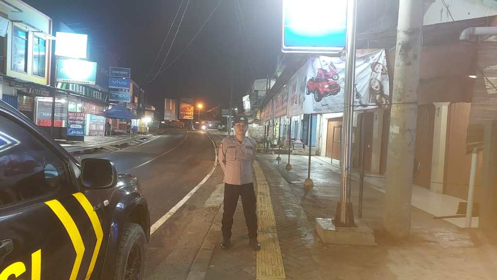Tingkatkan Patroli Harkamtibmas Jajaran Polsek Bayah Polres Lebak Laksanakan Patroli Malam Ciptakan&nbsp;Kondusifitas