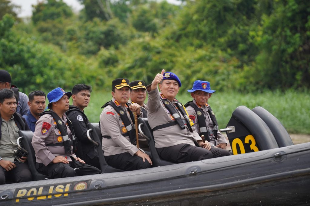 Patroli Perairan, Irjen Iqbal Pastikan Masyarakat Terlayani