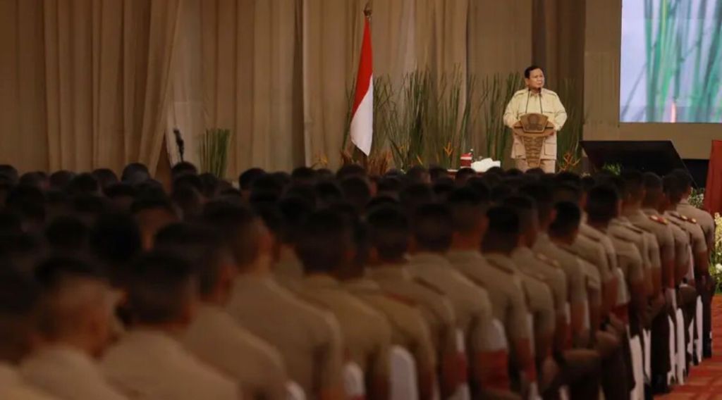 Menhan Prabowo Subianto : Memberikan Pembekalan Kepada 906 Capaja TNI&nbsp;POLRI