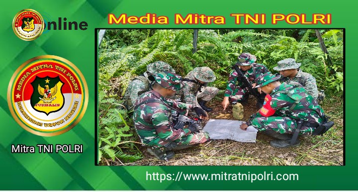 Menjaga Kedaulatan Negara, Satgas Pamtas RI-Malaysia Yonzipur 5/ABW Laksanakan Patroli&nbsp;Patok