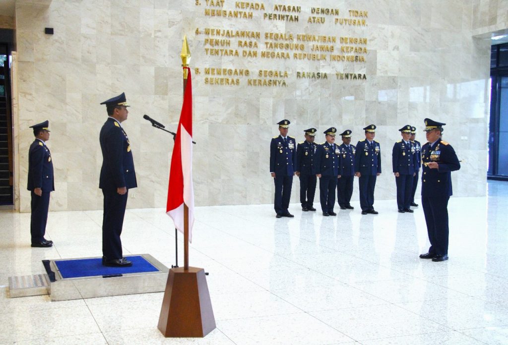 Kasau Pimpin Penganugerahan Bintang Swa Bhuwana Paksa Pratama kepada Pangkoopsud&nbsp;I.